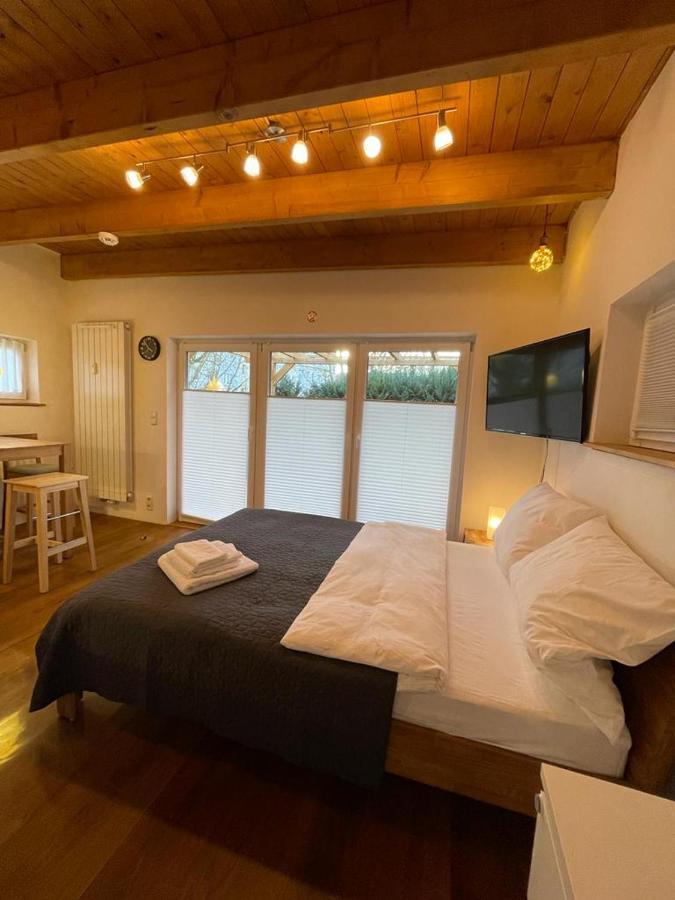Ferienwohnung Im Stadtzentrum Von Bernau - Komfortable Wohnung Mit 2 Zimmern, Bad, Spuelmaschine, Waschmaschine, Komplette Kueche, Wlan, Terrasse, Ruhige Lage Бернау-бай-Берлін Екстер'єр фото