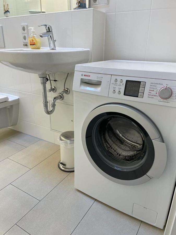 Ferienwohnung Im Stadtzentrum Von Bernau - Komfortable Wohnung Mit 2 Zimmern, Bad, Spuelmaschine, Waschmaschine, Komplette Kueche, Wlan, Terrasse, Ruhige Lage Бернау-бай-Берлін Екстер'єр фото