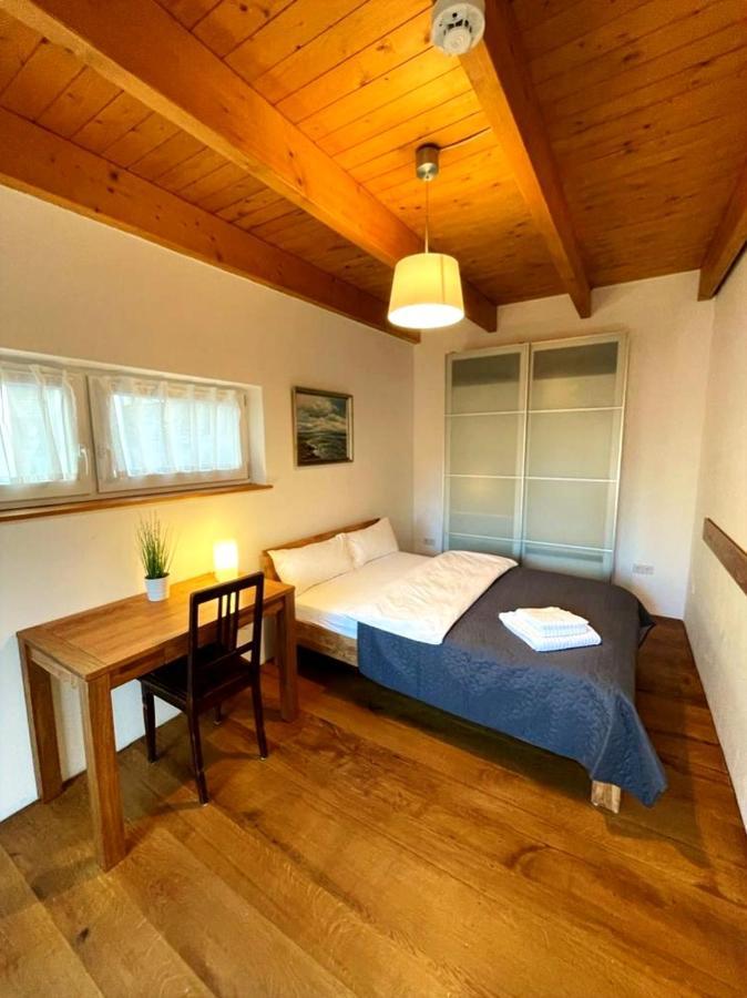 Ferienwohnung Im Stadtzentrum Von Bernau - Komfortable Wohnung Mit 2 Zimmern, Bad, Spuelmaschine, Waschmaschine, Komplette Kueche, Wlan, Terrasse, Ruhige Lage Бернау-бай-Берлін Екстер'єр фото