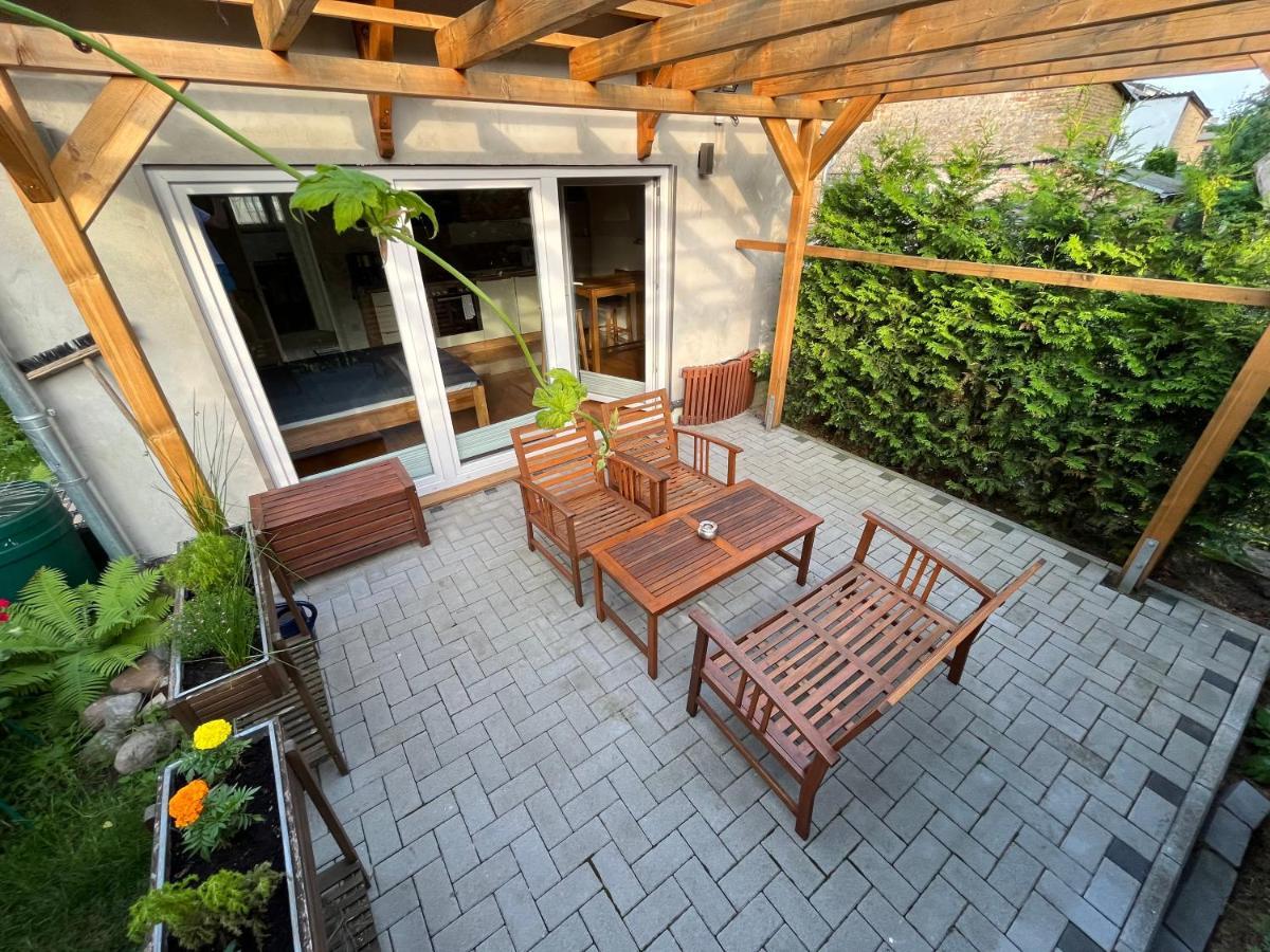 Ferienwohnung Im Stadtzentrum Von Bernau - Komfortable Wohnung Mit 2 Zimmern, Bad, Spuelmaschine, Waschmaschine, Komplette Kueche, Wlan, Terrasse, Ruhige Lage Бернау-бай-Берлін Екстер'єр фото